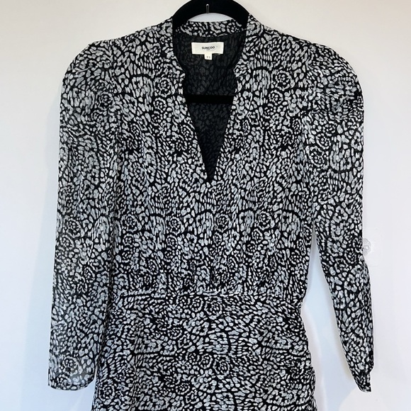 SUNCOO Chirel Shirred Metallic Dress in Carbonne - Picture 7 of 13